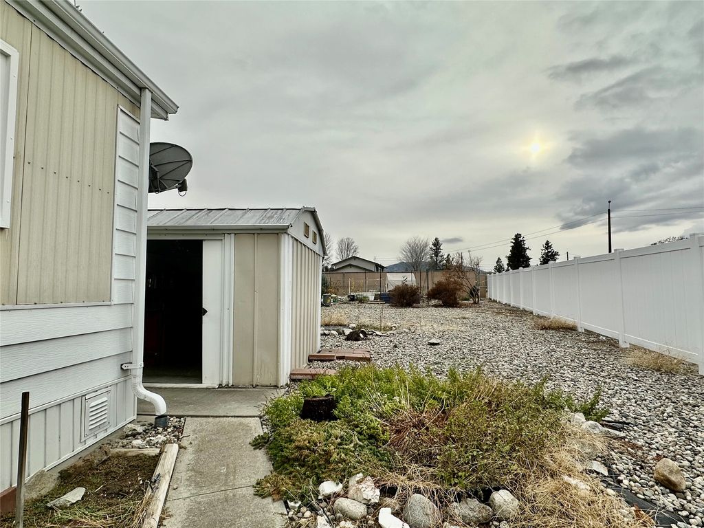 listing image 16514777028883219898