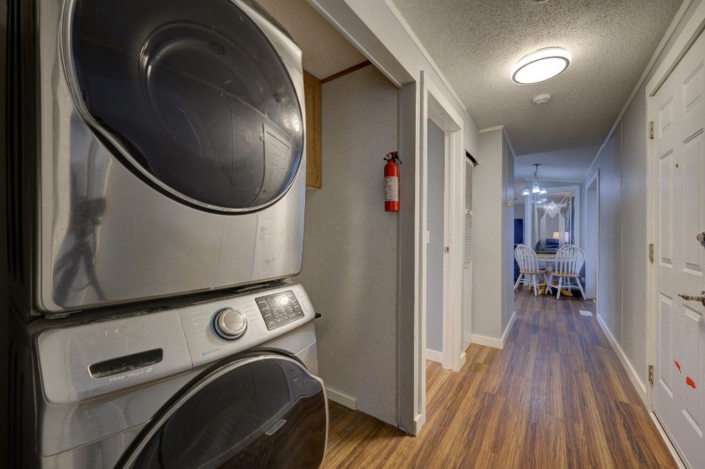 listing image 16516269468361981833