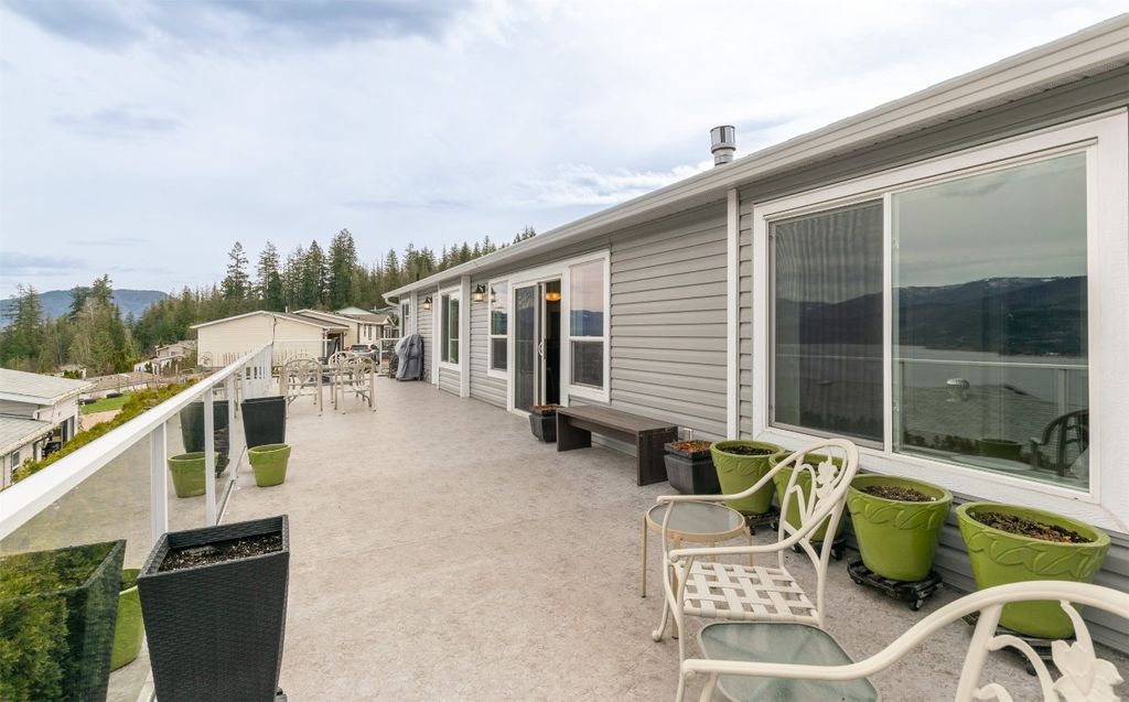 listing image 16518252315986684111