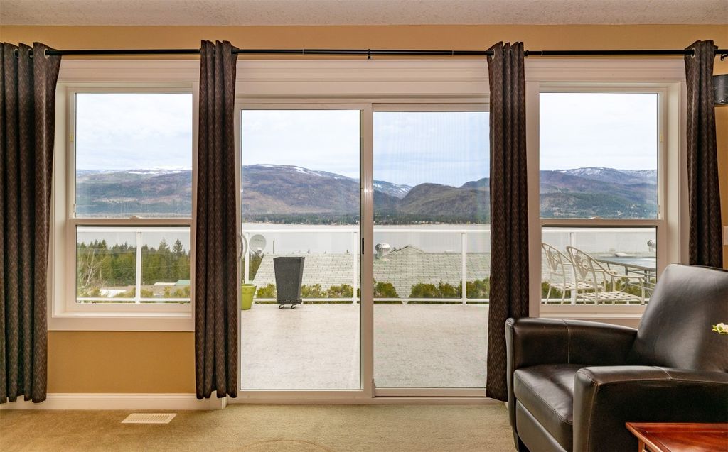 listing image 16516704063070160649