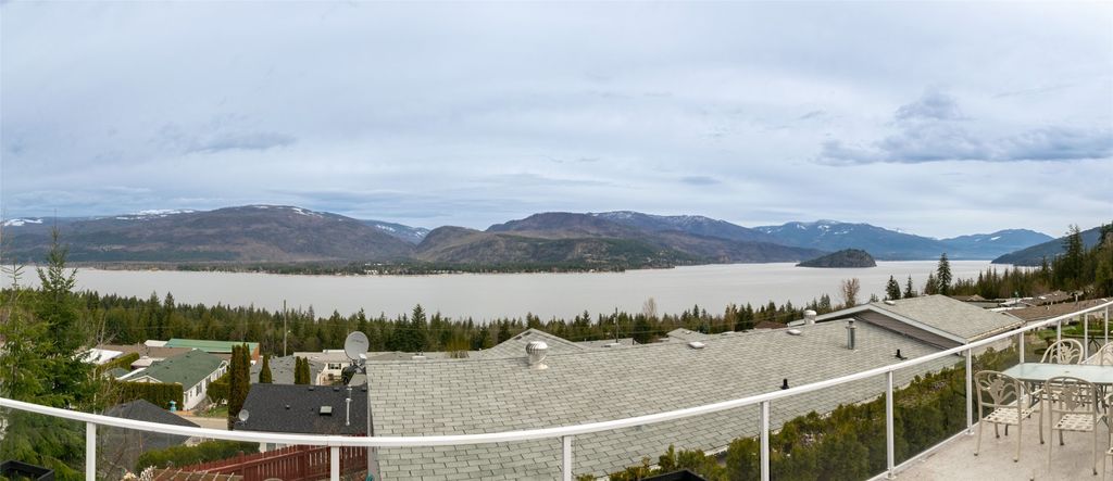 listing image 16514015386552162822