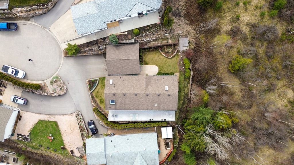 listing image 16513975512777052378