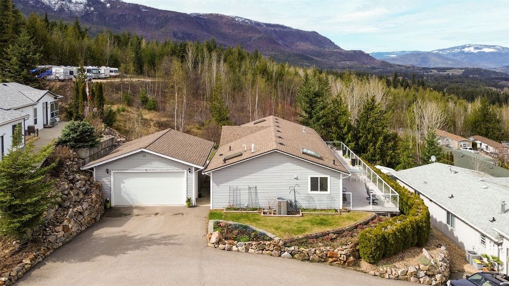 listing image 16512244787759579333