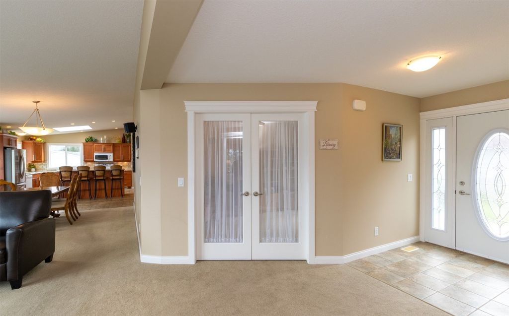 listing image 16516607243525678370