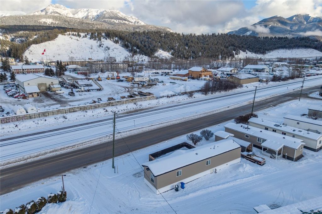 listing image 16518646429786923064