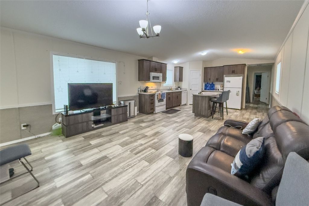 listing image 16512192906270987470