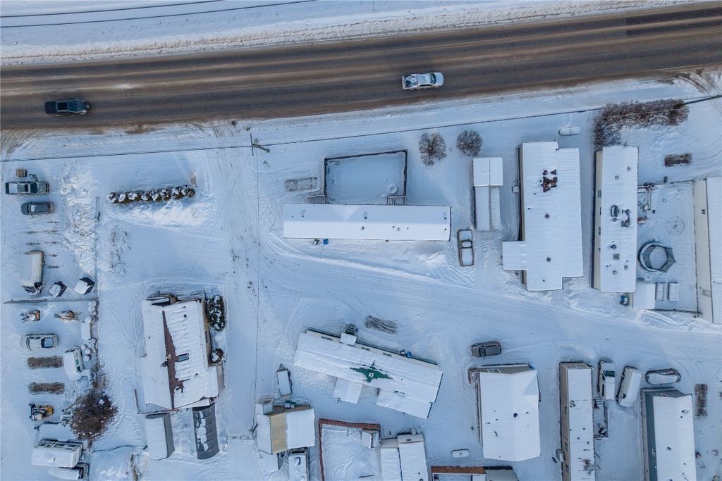 listing image 16518839476639723746