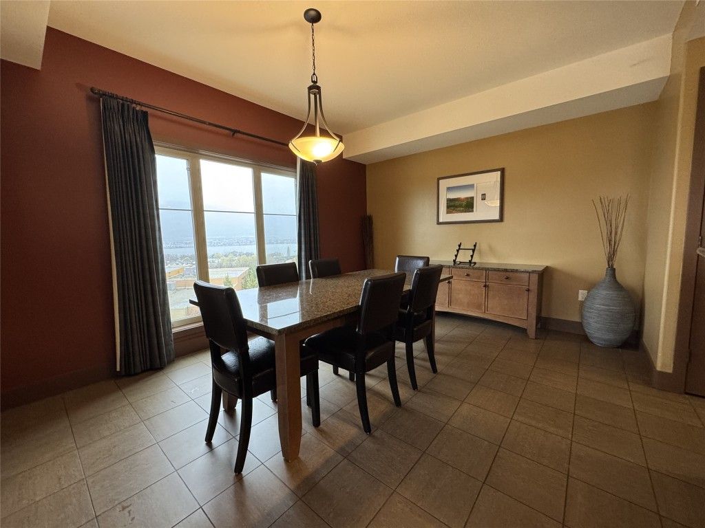 listing image 16512875064349807700