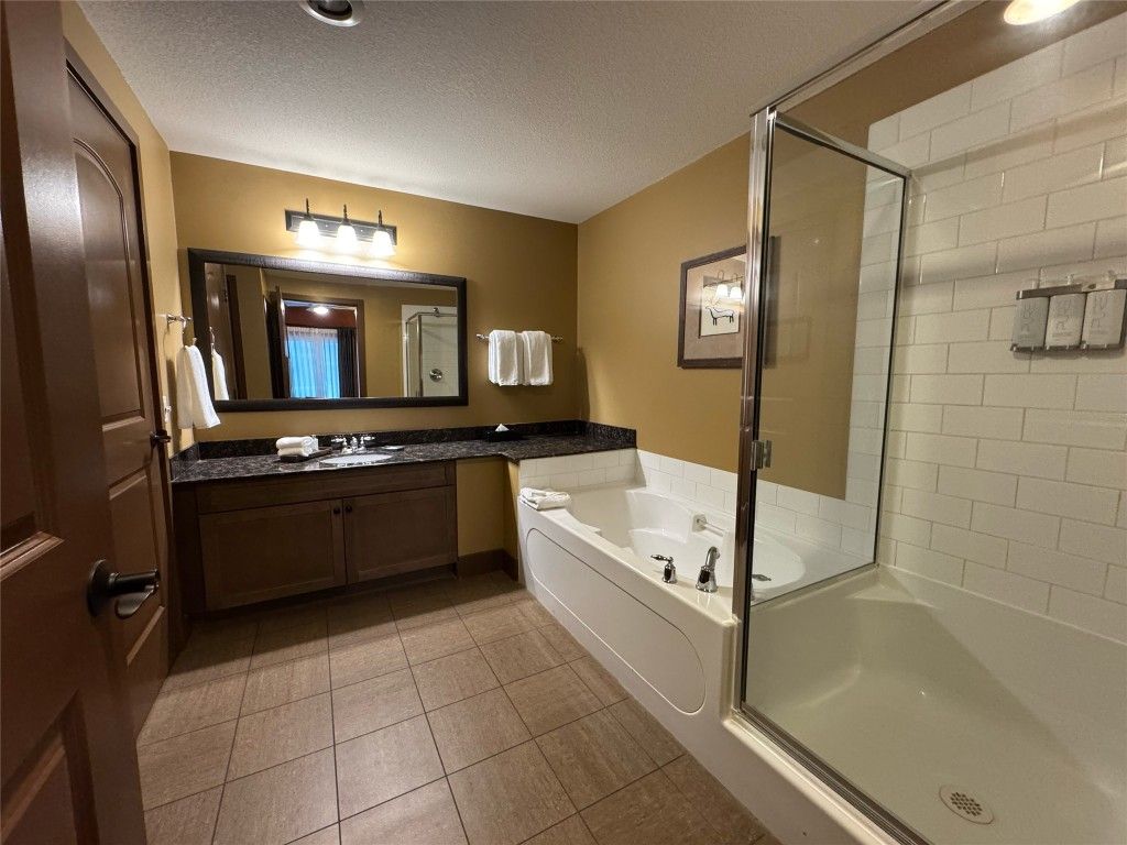 listing image 16519279852187958015