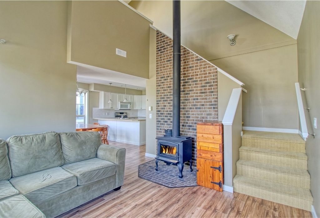 listing image 16515748397868538328