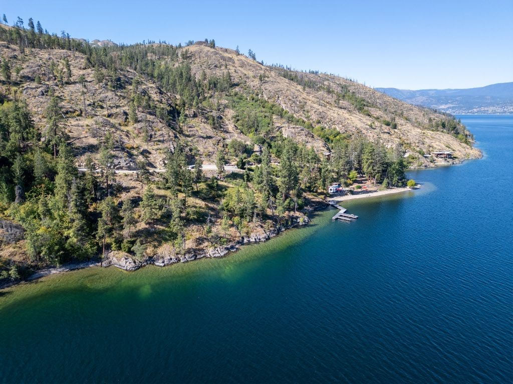 listing image 16515993453808375515