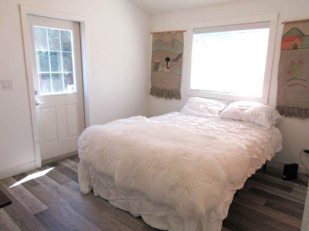 listing image 16514015858699109019