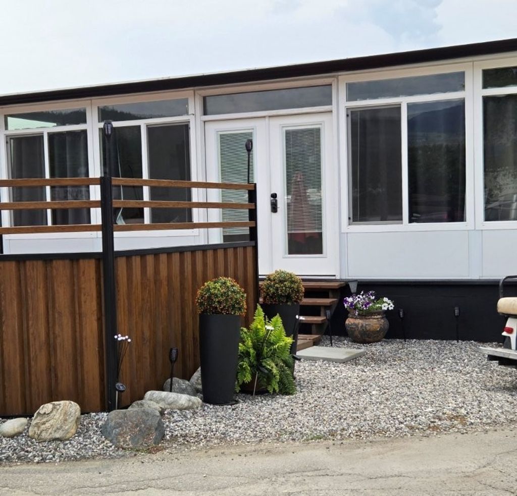 listing image 16515049965781449372