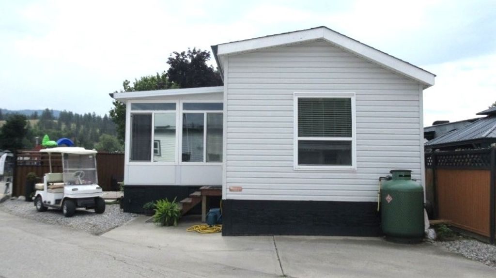 listing image 16518350519767663015