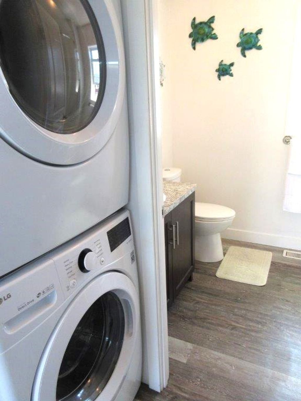 listing image 16511653067153200962