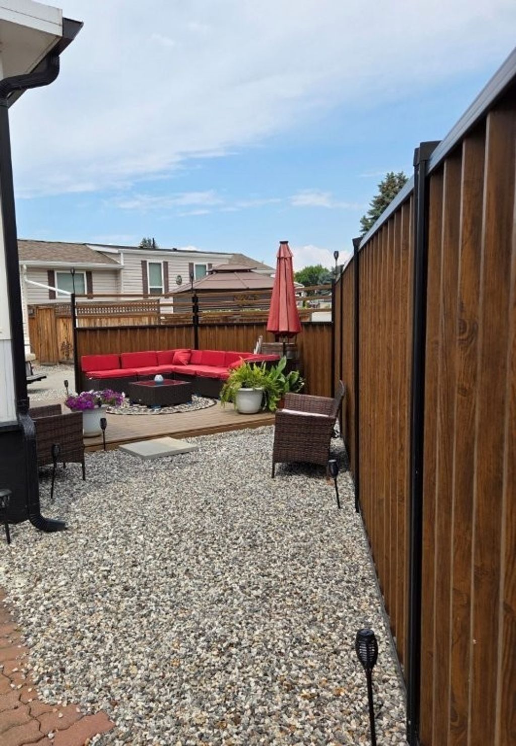 listing image 16513336432199616812