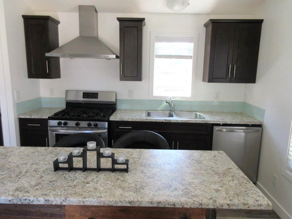 listing image 16514902803918505688