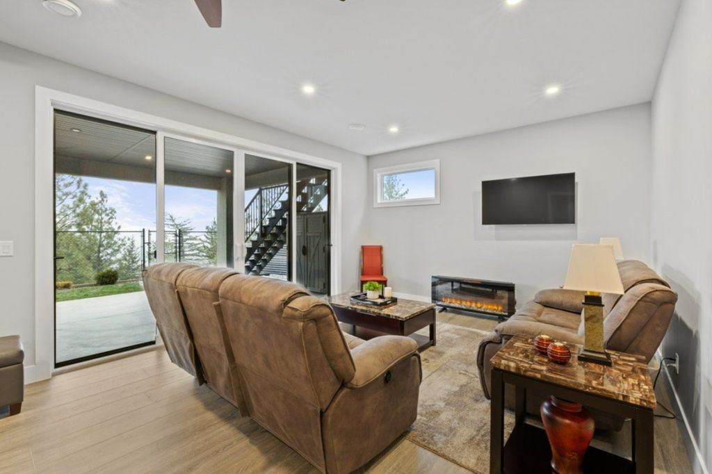 listing image 16511367928161048636