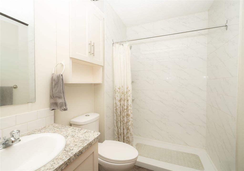 listing image 16513142991734490972