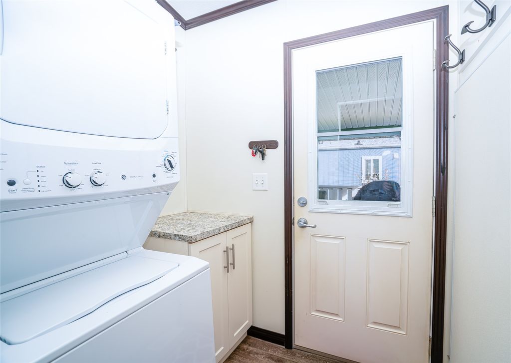 listing image 16513400906939015248