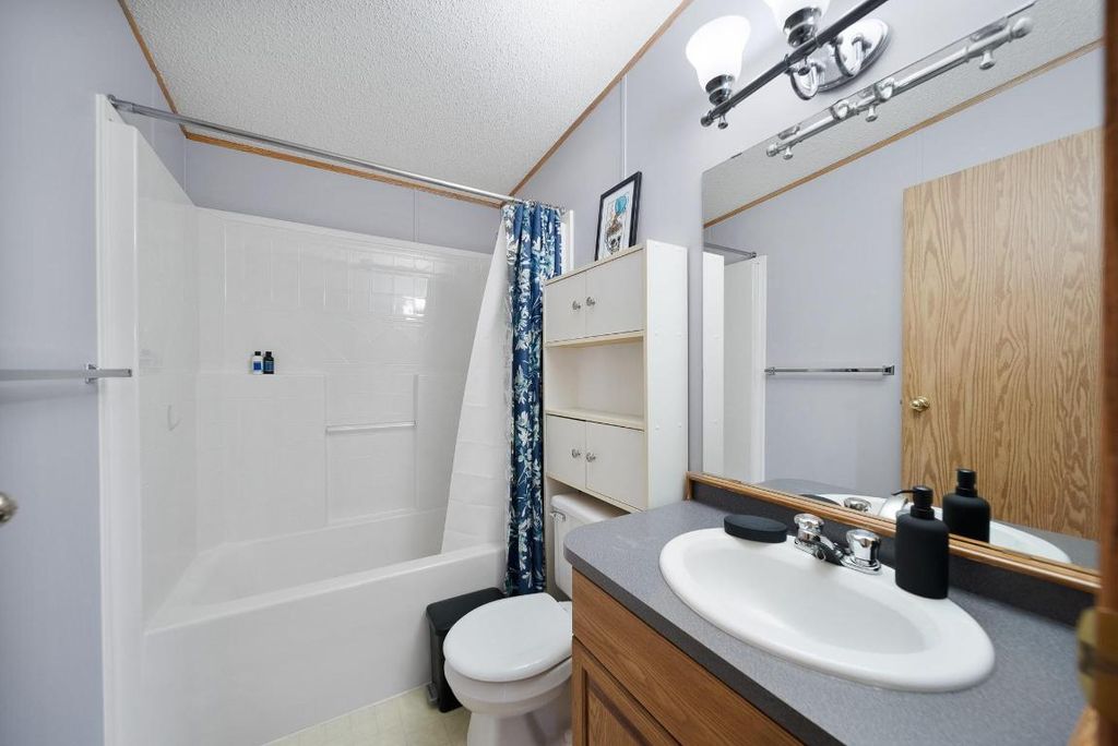 listing image 16518485739439525918