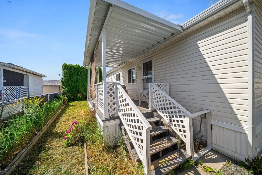 listing image 16518242069863655314