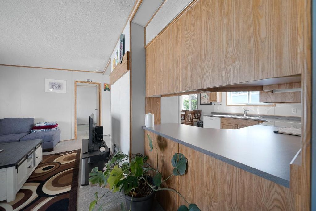 listing image 16511354569446634818