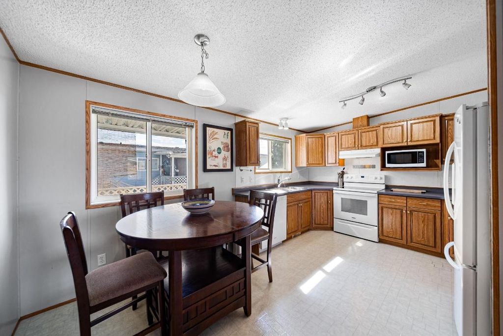 listing image 16510368056214335987