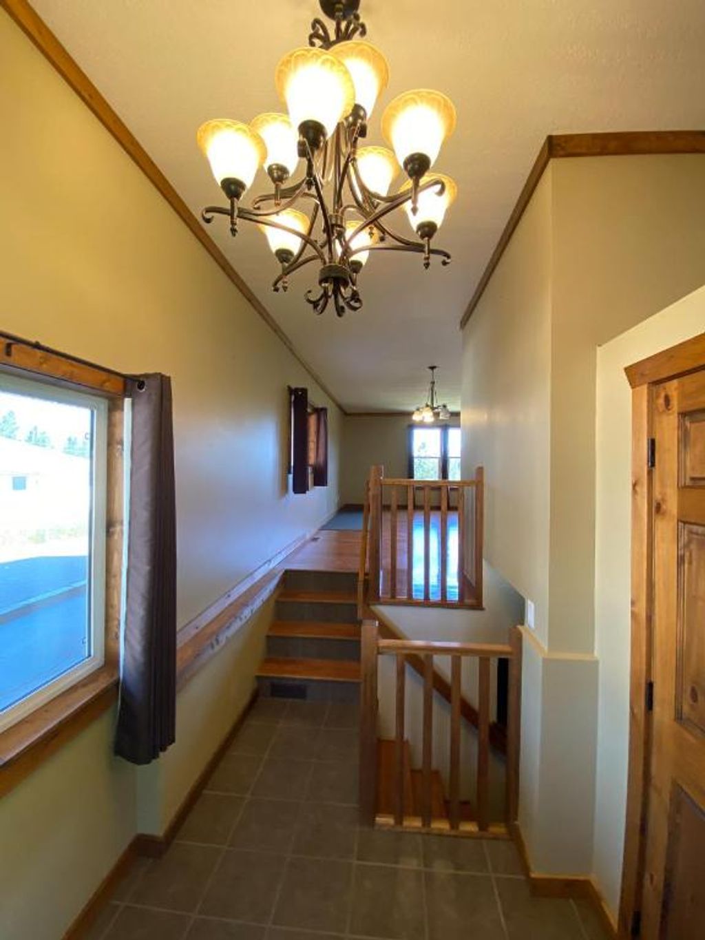 listing image 16518157663042249456