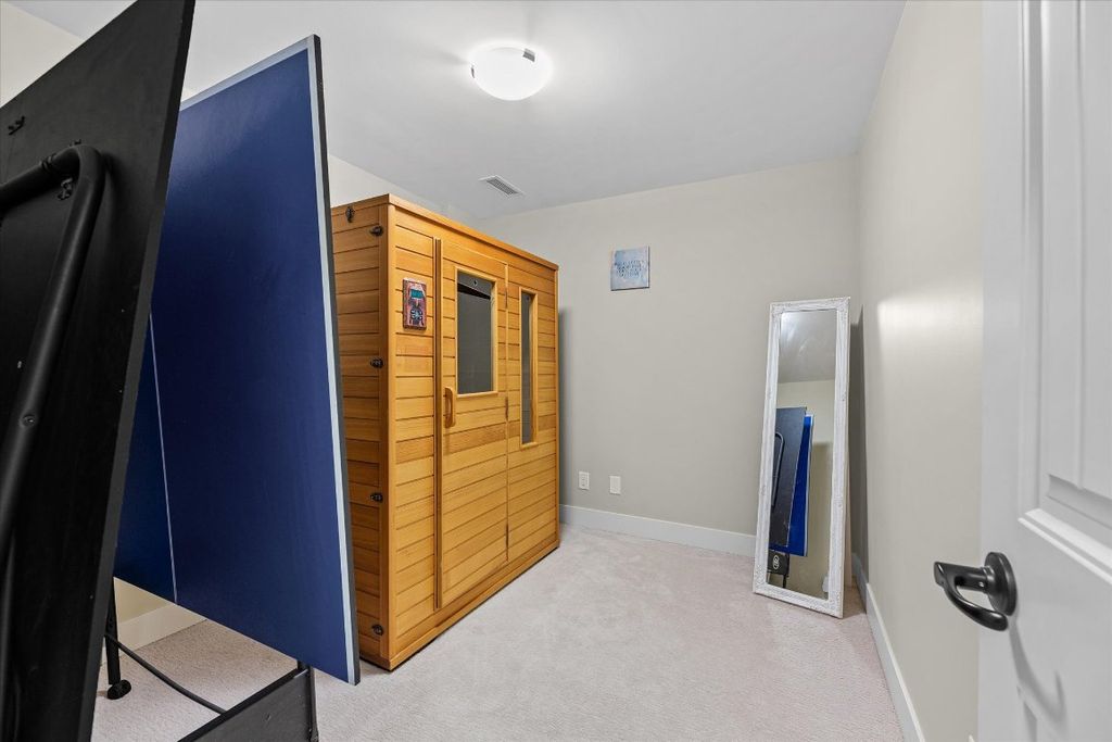 listing image 16514290068316530491