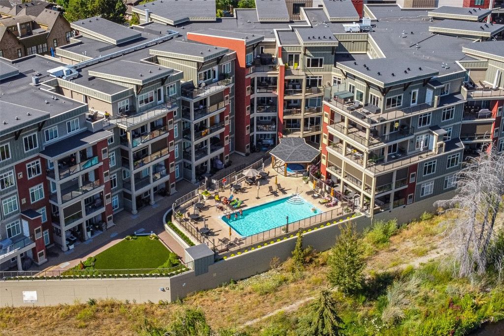 listing image 16512519241399177985