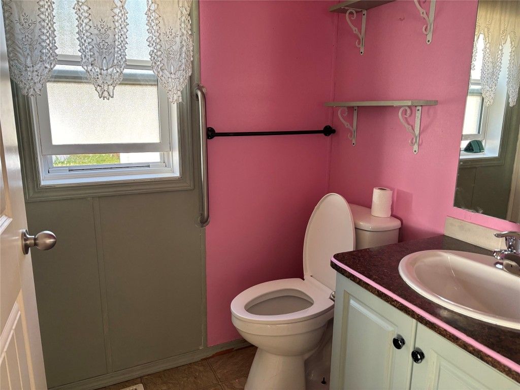 listing image 16518322855206066027