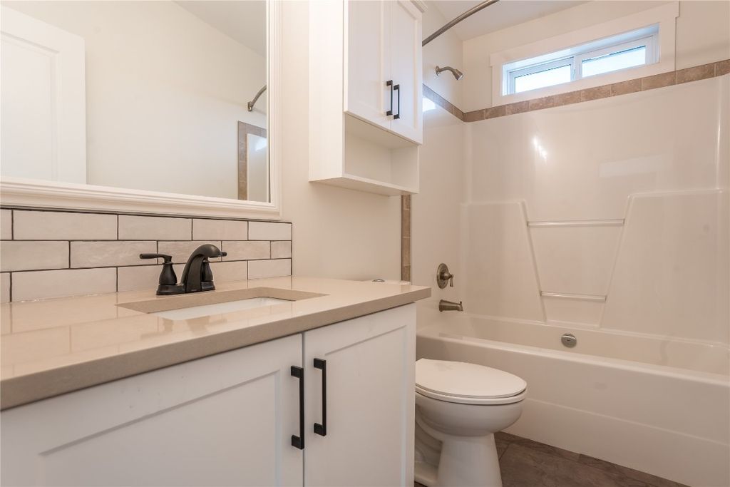 listing image 16517449759561173002