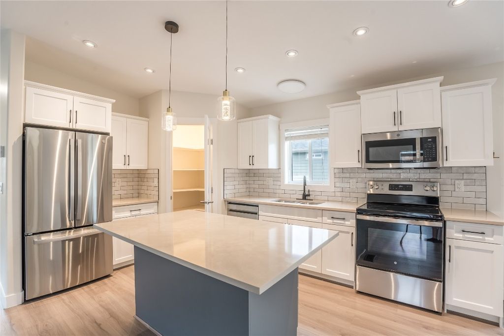 listing image 16511922436710807871