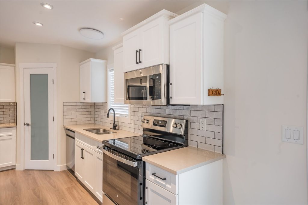 listing image 16515932717807464645