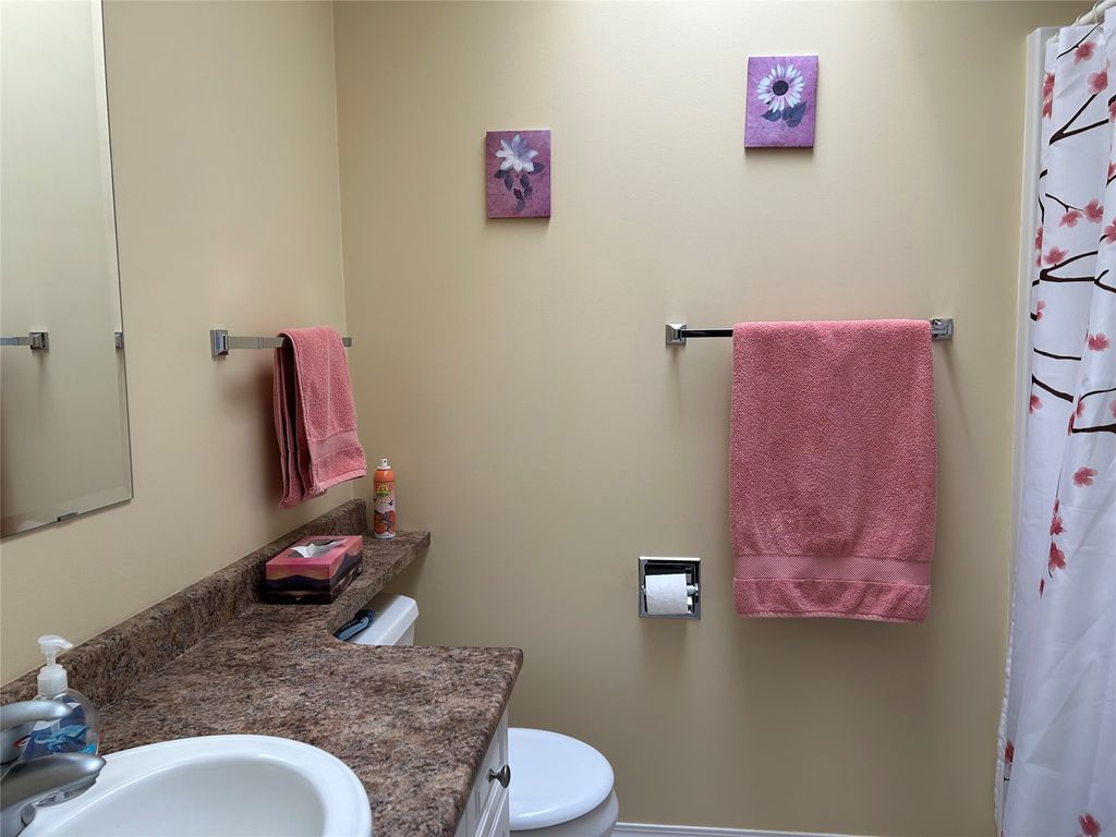 listing image 16511882106743637799