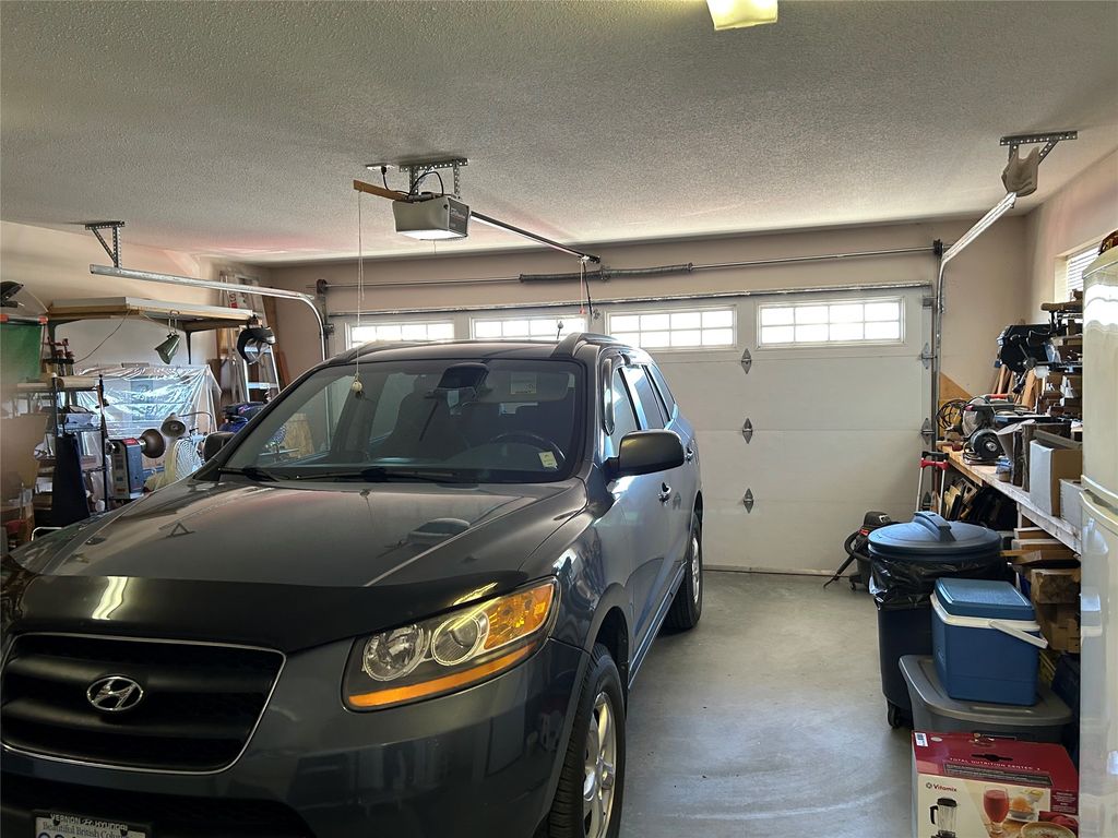 listing image 16516739183057191176