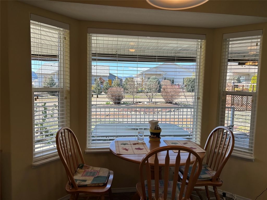 listing image 16518263719159015199