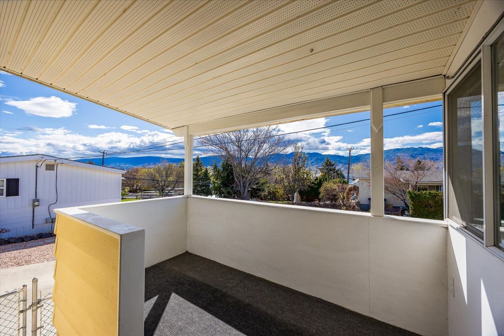 listing image 16512831801946352923