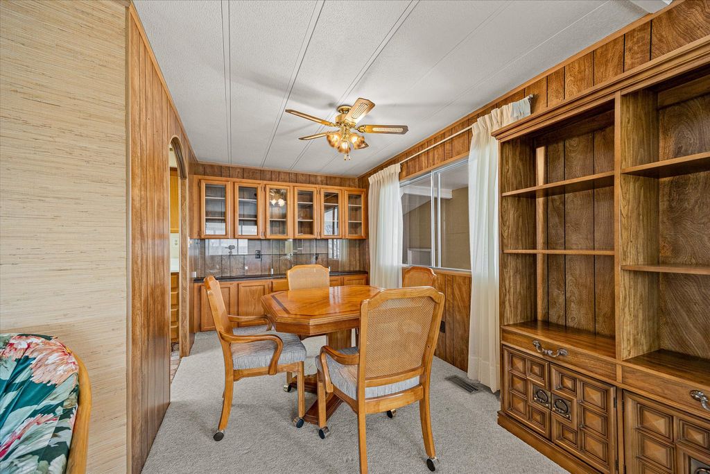 listing image 16512057535880534953