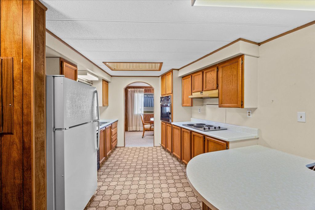 listing image 16519857822551710832