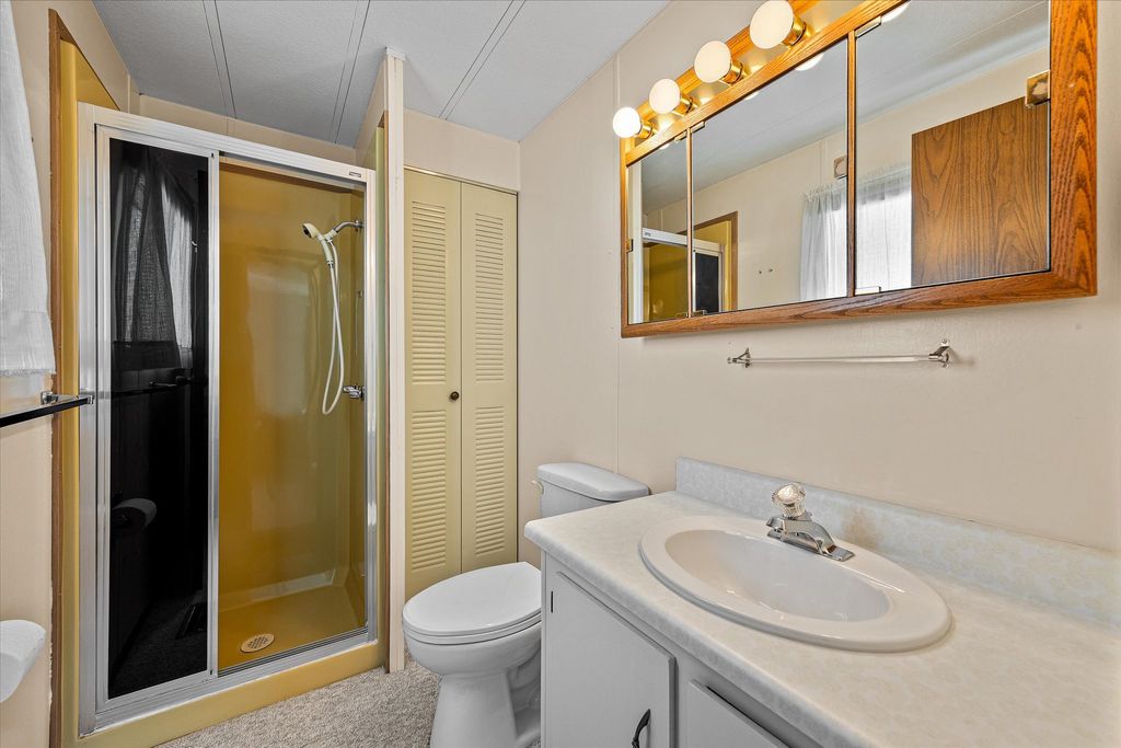 listing image 16511713265654041405