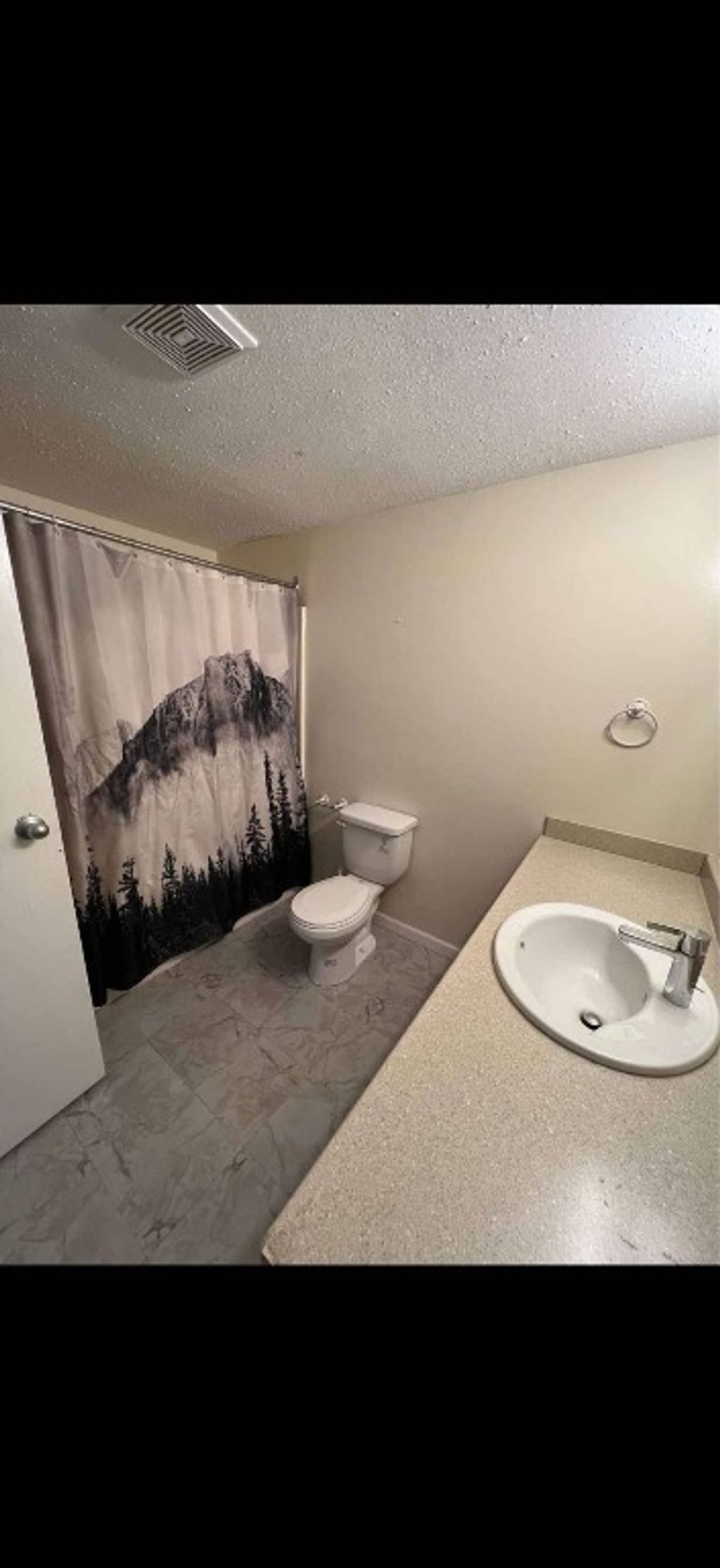 listing image 16518684464793477831