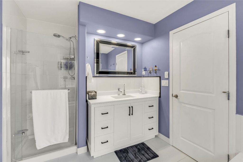 listing image 16511438318503020531