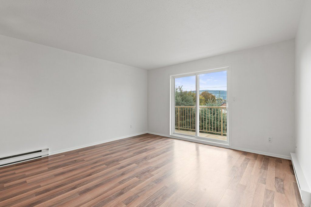 listing image 16511495654378568399