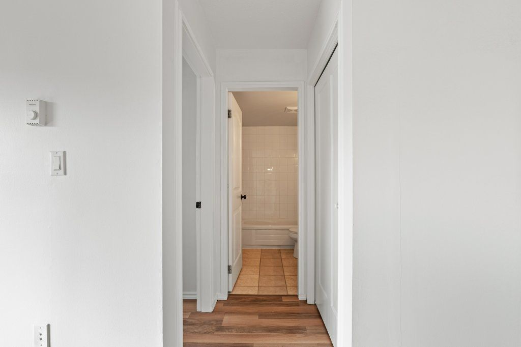 listing image 16512308140891593300