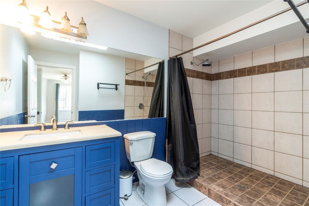 listing image 16516847613051638820