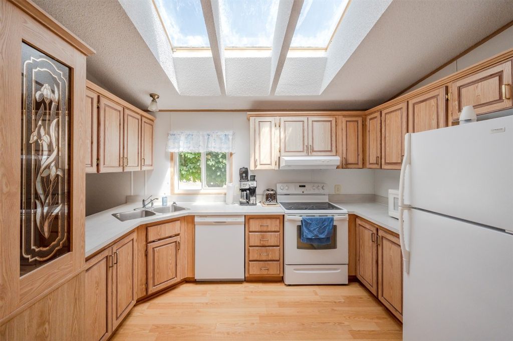 listing image 16513925164024500713