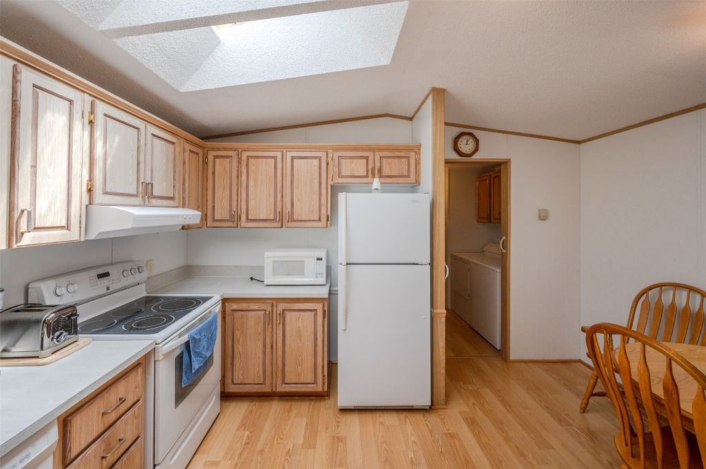 listing image 16510905010886995449