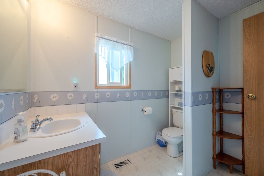 listing image 16518488392551848831